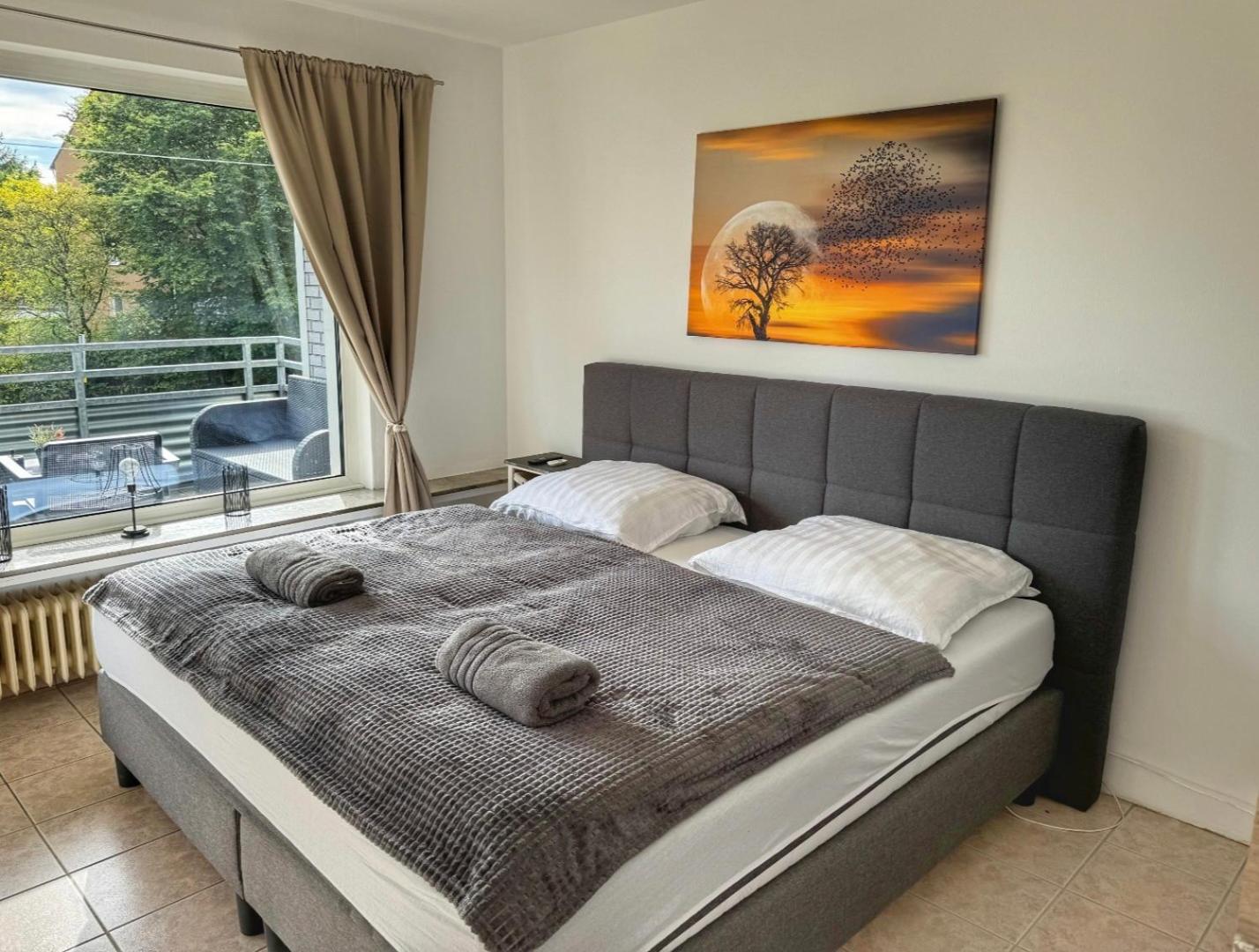 3 Zimmer Apartment Mit Balkon Wuppertal Esterno foto